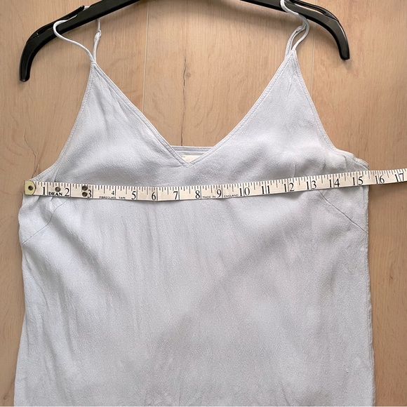 ARITZIA WILFRED FREE Classic White V-Neck Camisole Top - Picture 7 of 8
